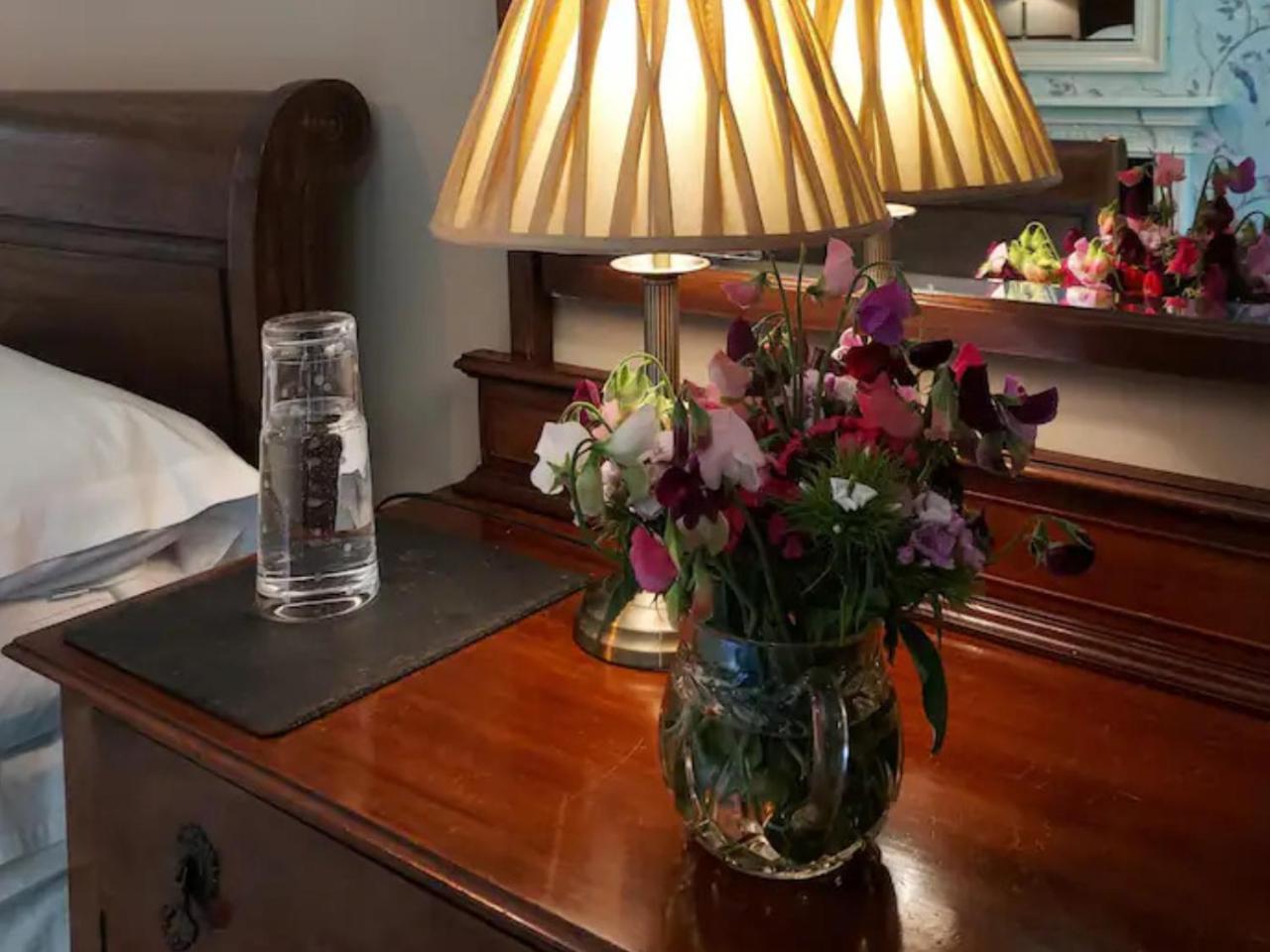 The West Wing Bed & Breakfast Whitford Dış mekan fotoğraf